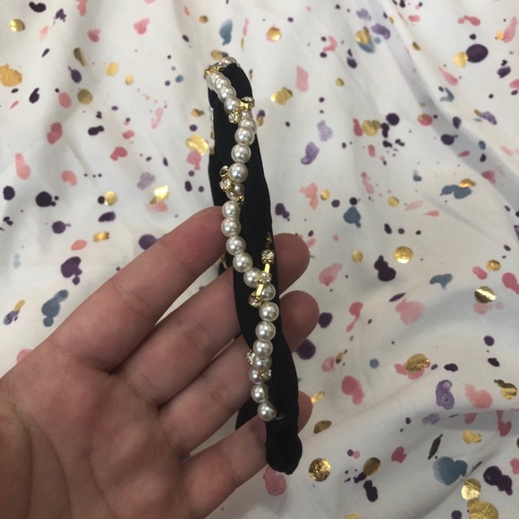 Black Headband - Picture 4 of 4